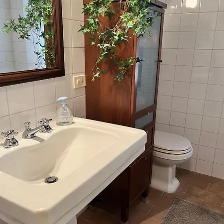 Brunhouse San Quirico dʼOrcia